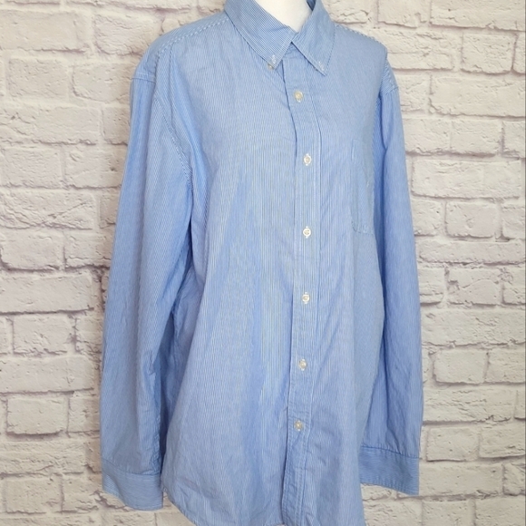 Chaps Easy Care Men's BLUE Striped  Long Sleeve Button Down Shirt. Large - Picture 1 of 9